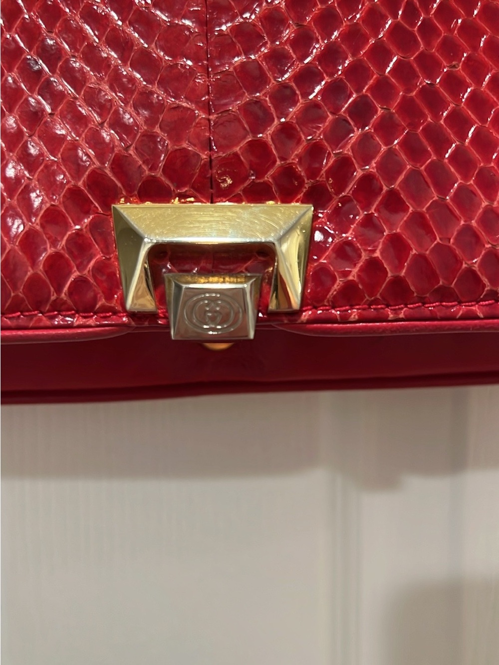 Gucci vintage Red Women’s Shoulder Bag EUC - Picture 11 of 16